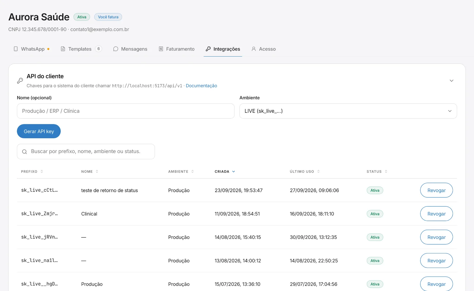 API com idempotência, webhook de status e documentação OpenAPI.